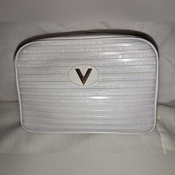 Mario Valentino Handbags - Mario Valentino Clutch Bag V Mark Leather White GUC